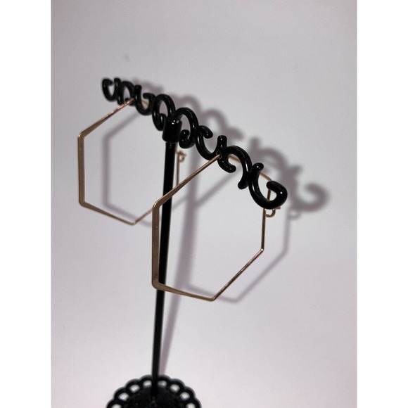 Gold Plated Brass Base Geometric Wire 1.5" Earring! - Picture 3 of 5